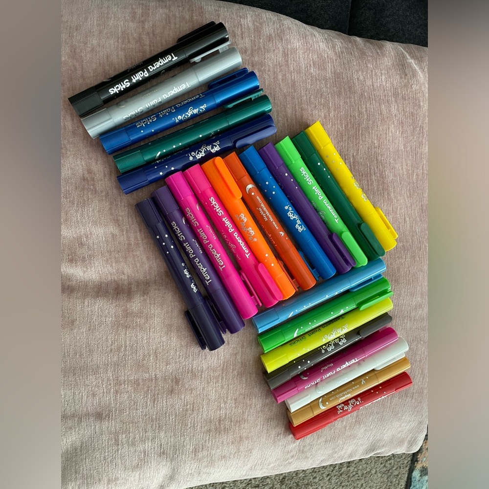 Tempera paint sticks no box but barely used